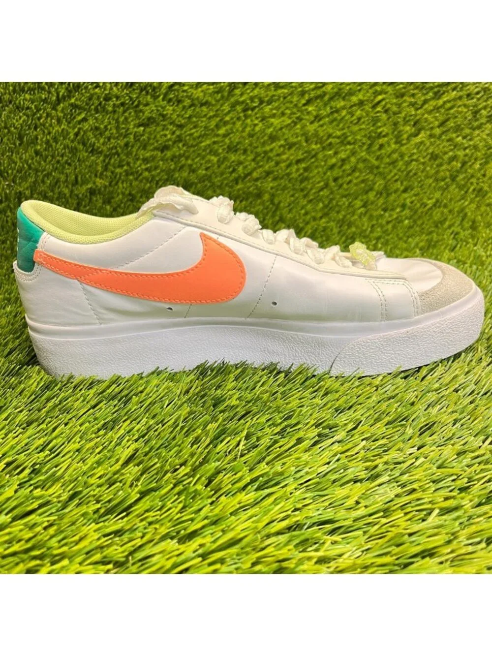 Nike Blazer Low Platform Womens Size 8.5 White Orange Athletic Shoes Sneakers
